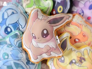 Cojín decorativo Eeveelution Pokémon (varios modelos disponibles, hechos a mano)