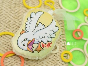 Llavero de tela Untitled goose game, hecho a mano