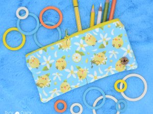 estuche pollito limon